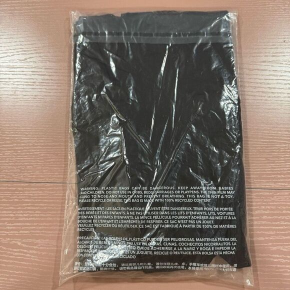 Offline by Aerie Hi- Rise Leggings Short - Picture 3 of 3